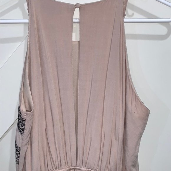 She + Sky Beige & Black Short Romper Size Medium - Picture 4 of 6